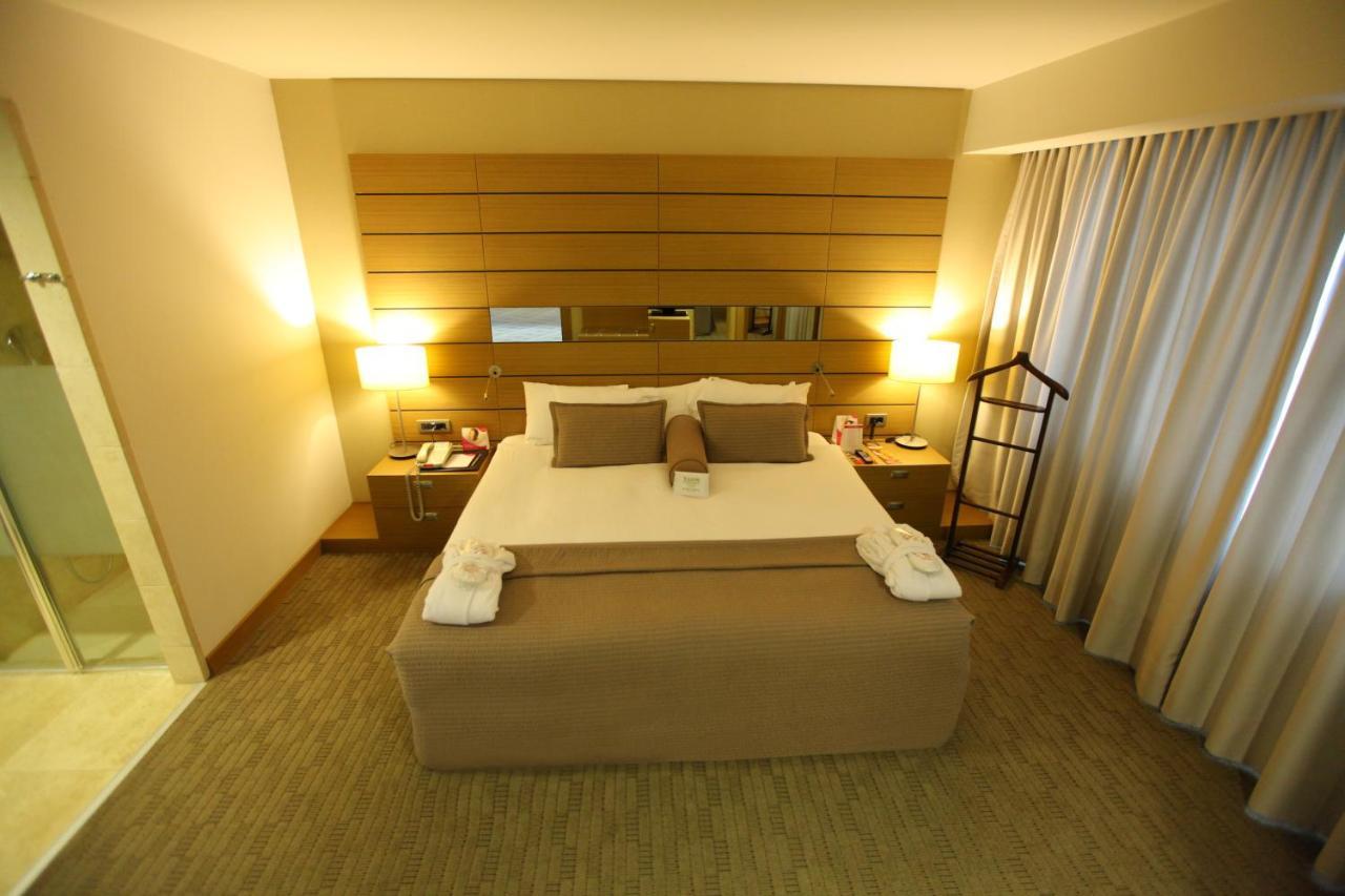 Cpankara Hotel Exteriör bild A room at the hotel