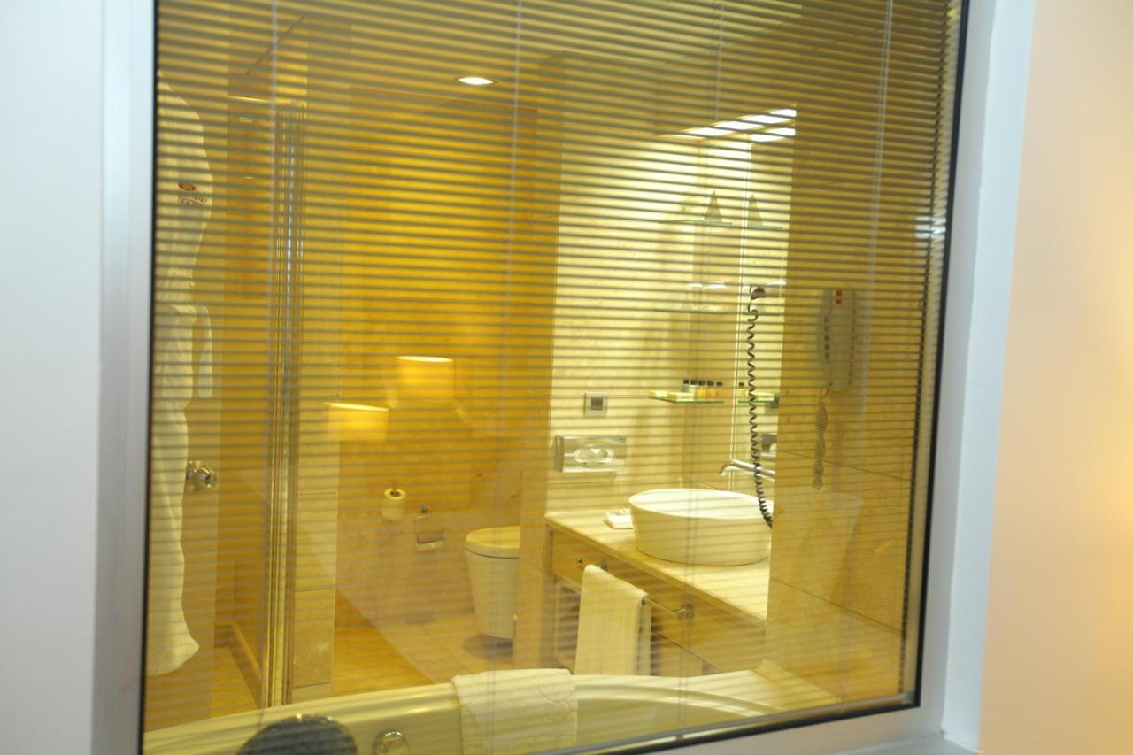 Cpankara Hotel Exteriör bild A venetian blind