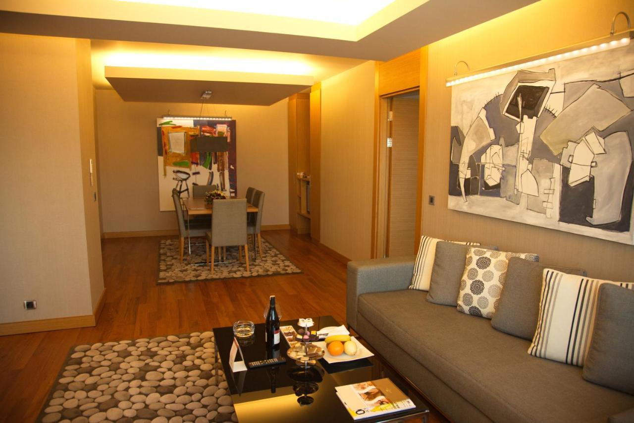 Cpankara Hotel Exteriör bild A suite at the Mandarin Oriental, Munich